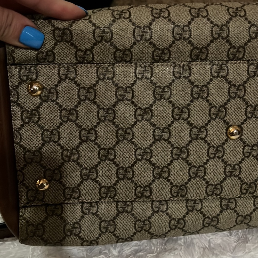 Gucci - Picture 4 of 5